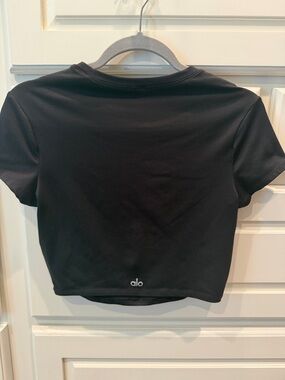 ALO Yoga Black Crop Top